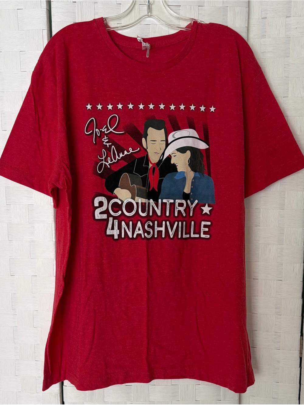 Red '2 Country 4 Nashville' Graphic Tee Featuring Joel & LeAnne Unisex XL